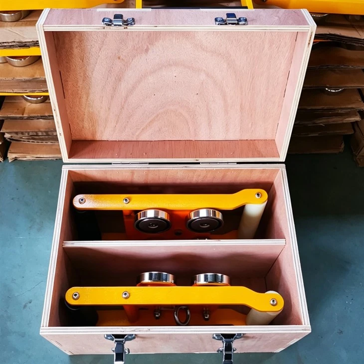 yellow magnet 2 pcs in one wooden box